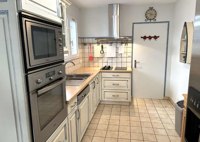 Sg000-049 4 Pieces 8 Couchages Gilles Croix De Vie *